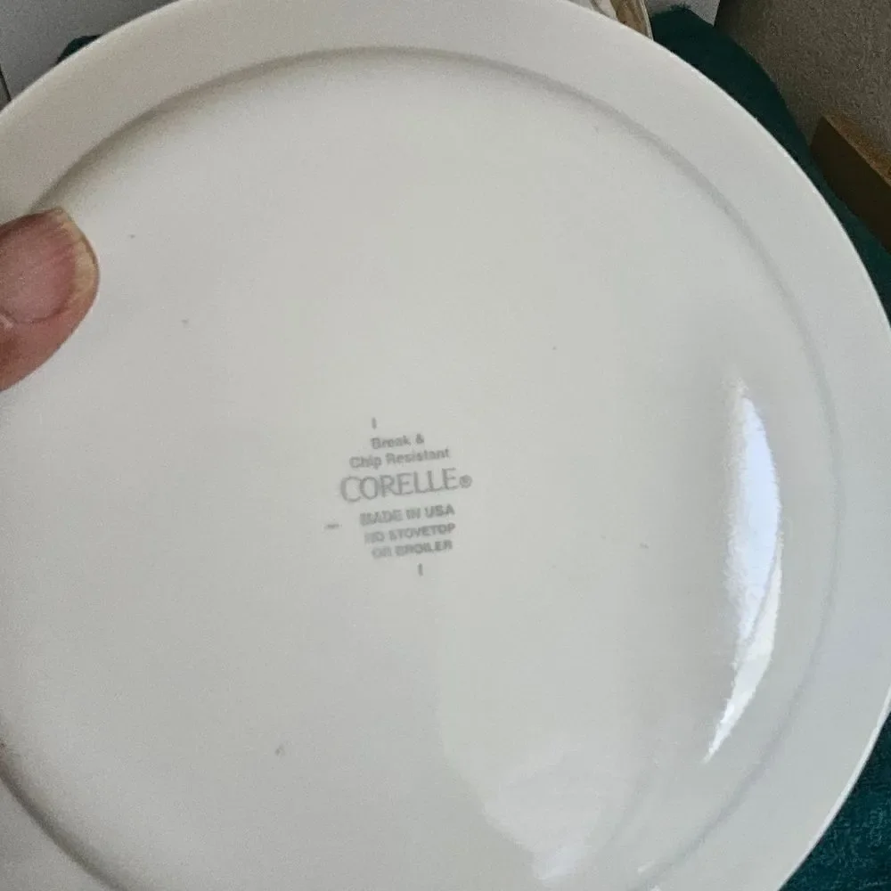 Corelle Textured Leaves